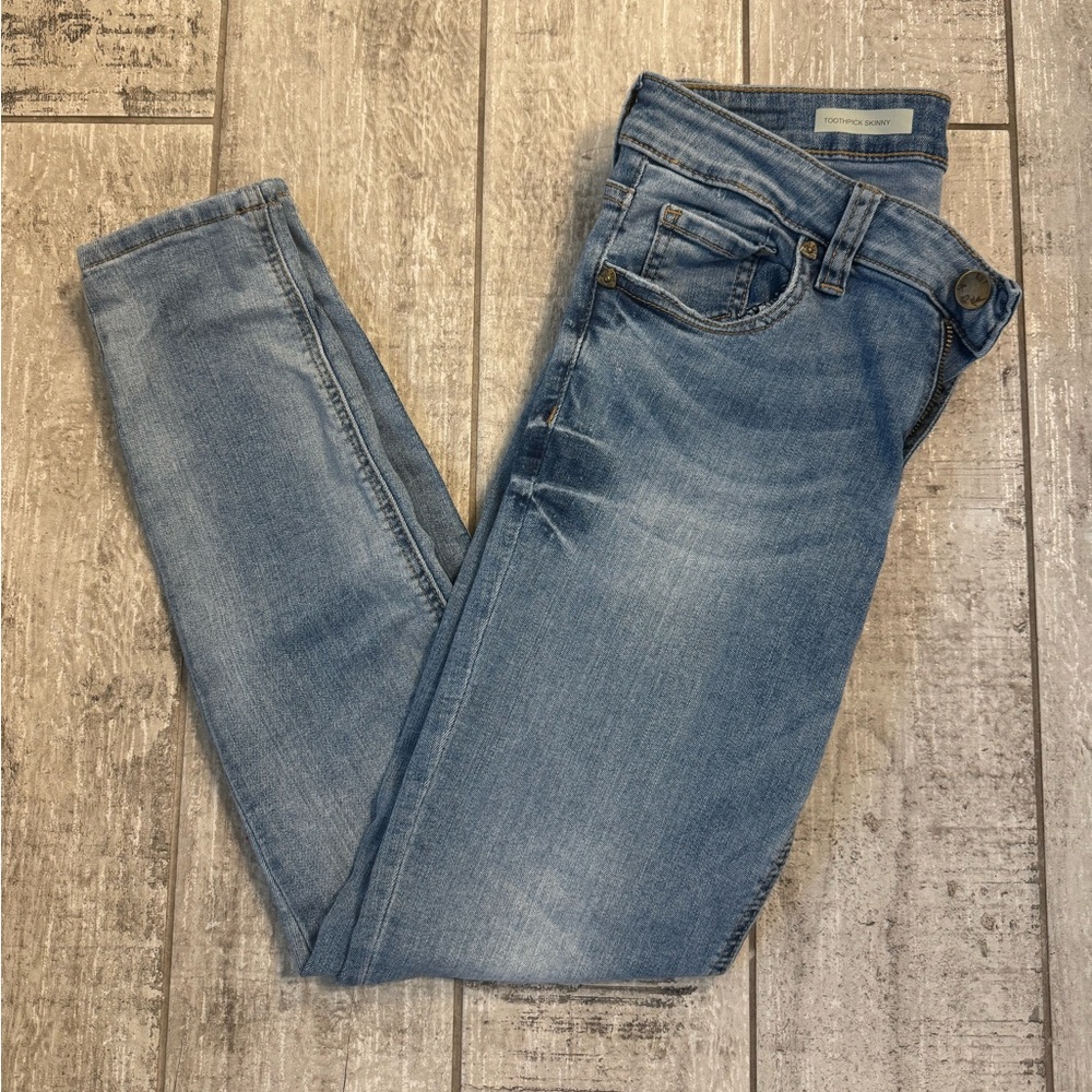 Kut from the Kloth Light Blue Toothpick Skinny Jeans